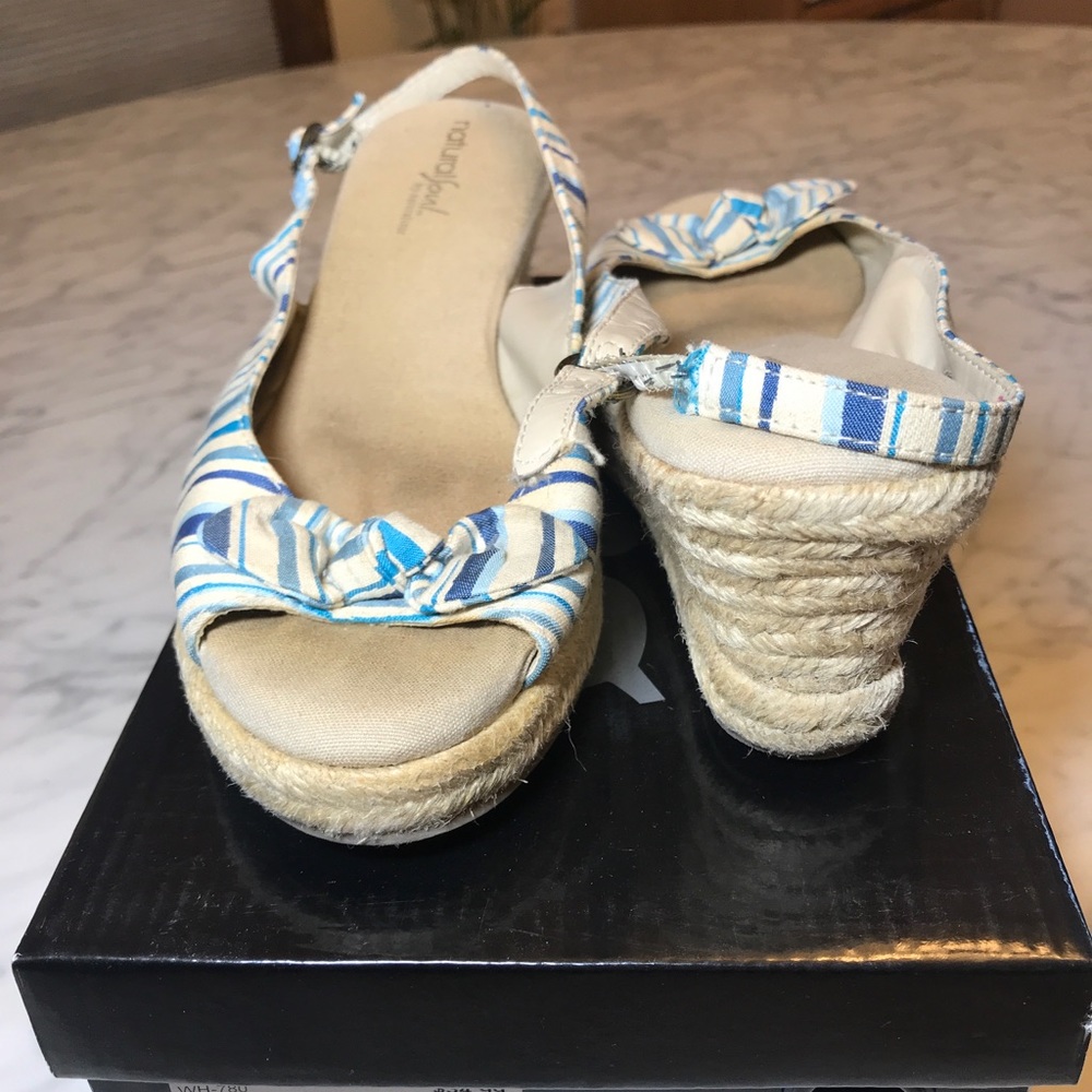 NaturalSoul by Naturalizer Wedge Sandal - Picture 1 of 7
